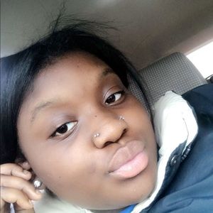 Meet your Posher, Brea